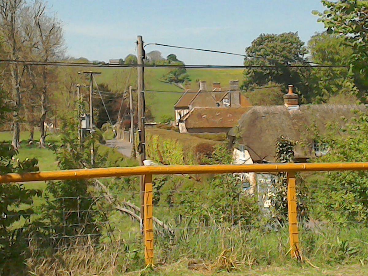 The Crown Inn Alvediston Dış mekan fotoğraf