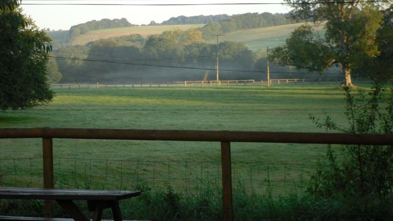 The Crown Inn Alvediston Dış mekan fotoğraf